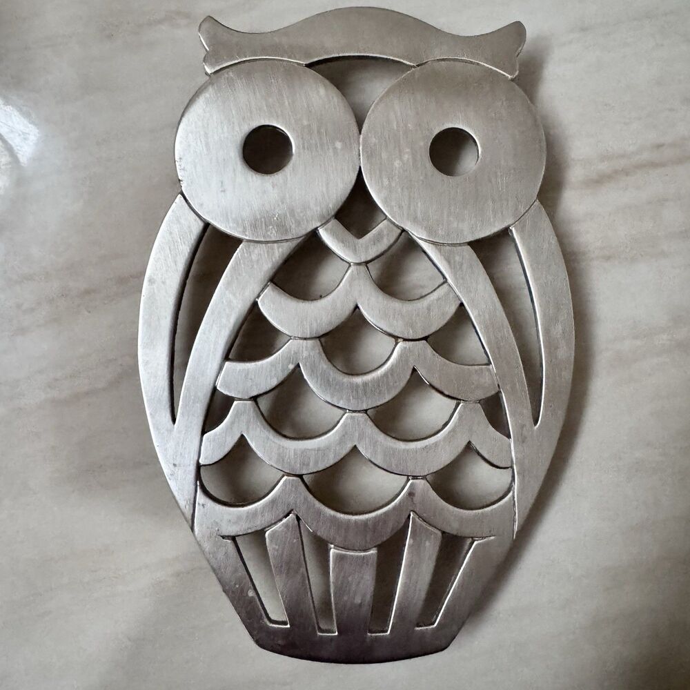 Vintage F.B. Rogers Owl Trivet EP Zinc Silver Hot Plate Stand / Iron Rest/ Wall